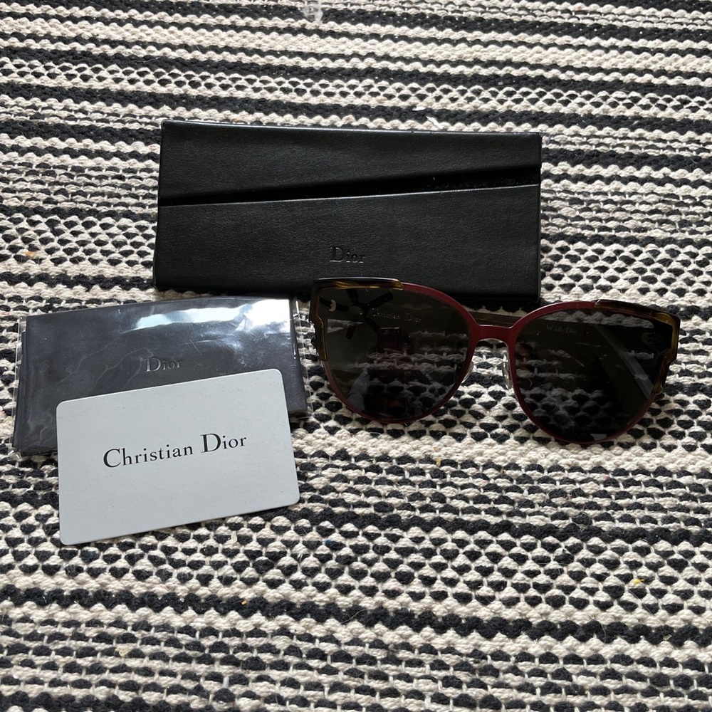Christian Dior Wildly Dior cat eye sunglasses